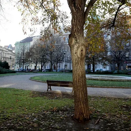 Apartman Dalia Janackovo Nabrezi Prag Exterior foto